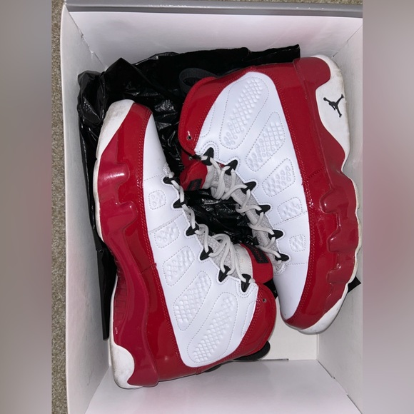 Air Jordan 9 Retro